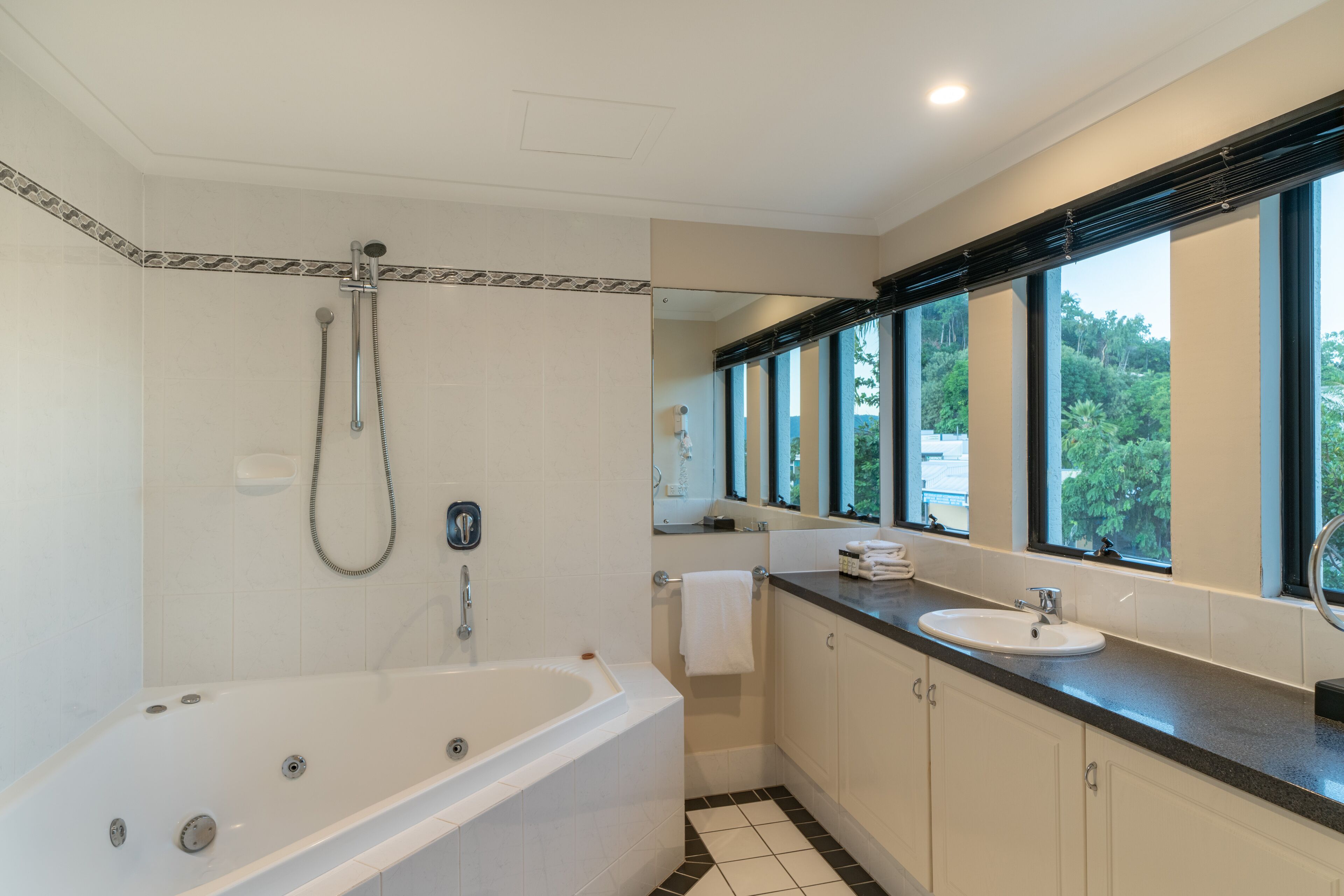 standard room, 1 bedroom | bathroom | shower, hair dryer, towels