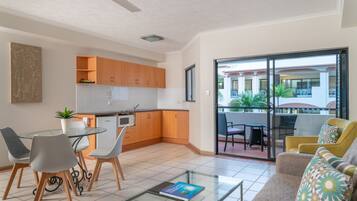 Standard Room, 1 Bedroom | Private kitchen | Fridge, coffee/tea maker, electric kettle