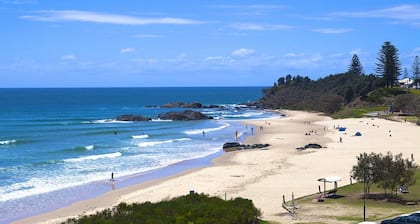 Flynns Beach Resort