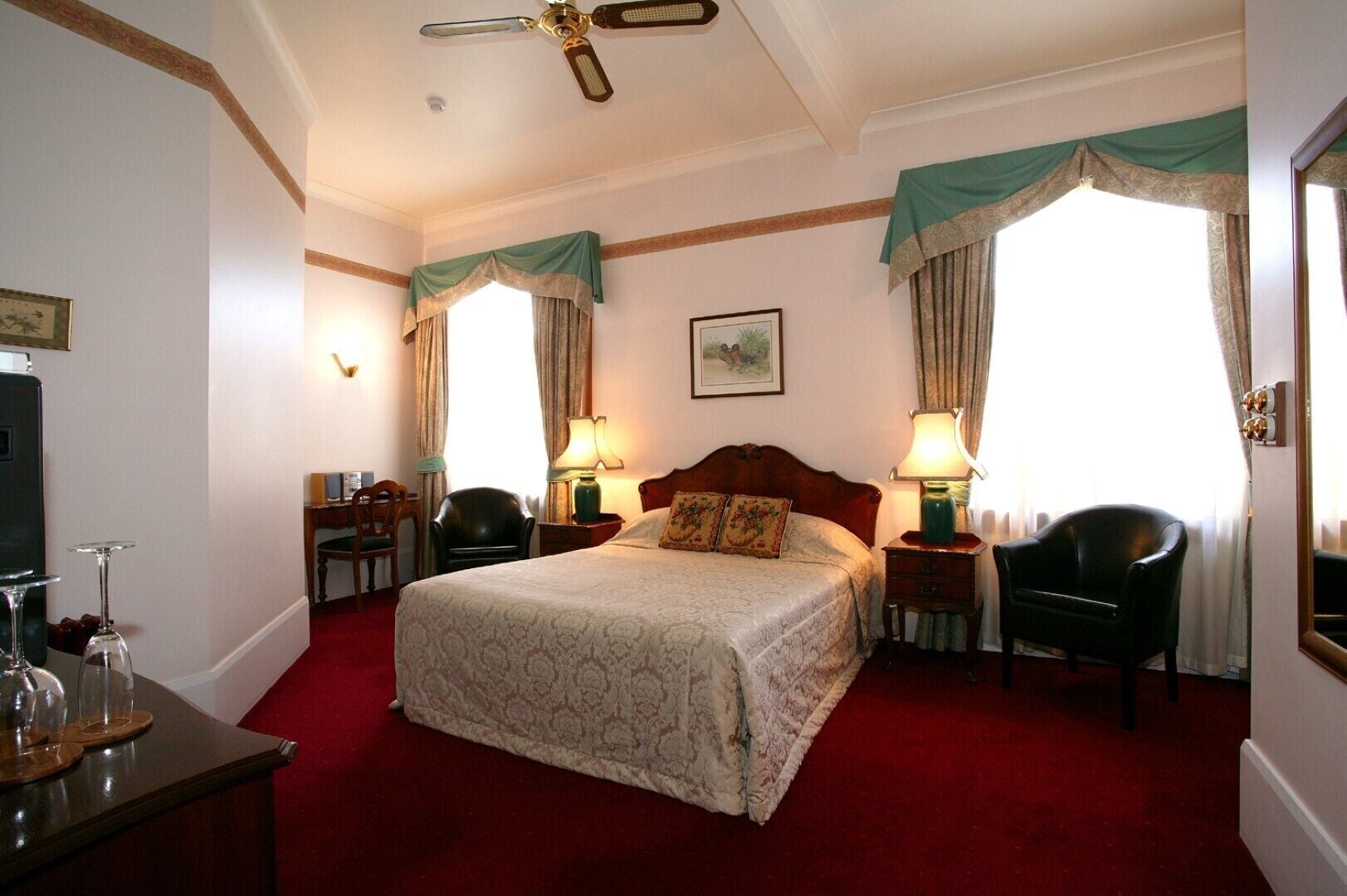 luxury double room, 1 queen bed | 1 bedroom, egyptian cotton sheets, premium bedding, memory-foam beds