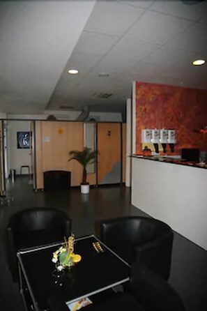 ロビー応接スペース