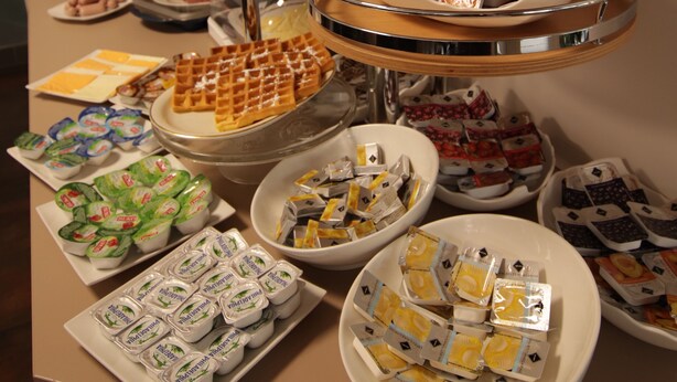 Petit déjeuner buffet servi tous les jours en supplément