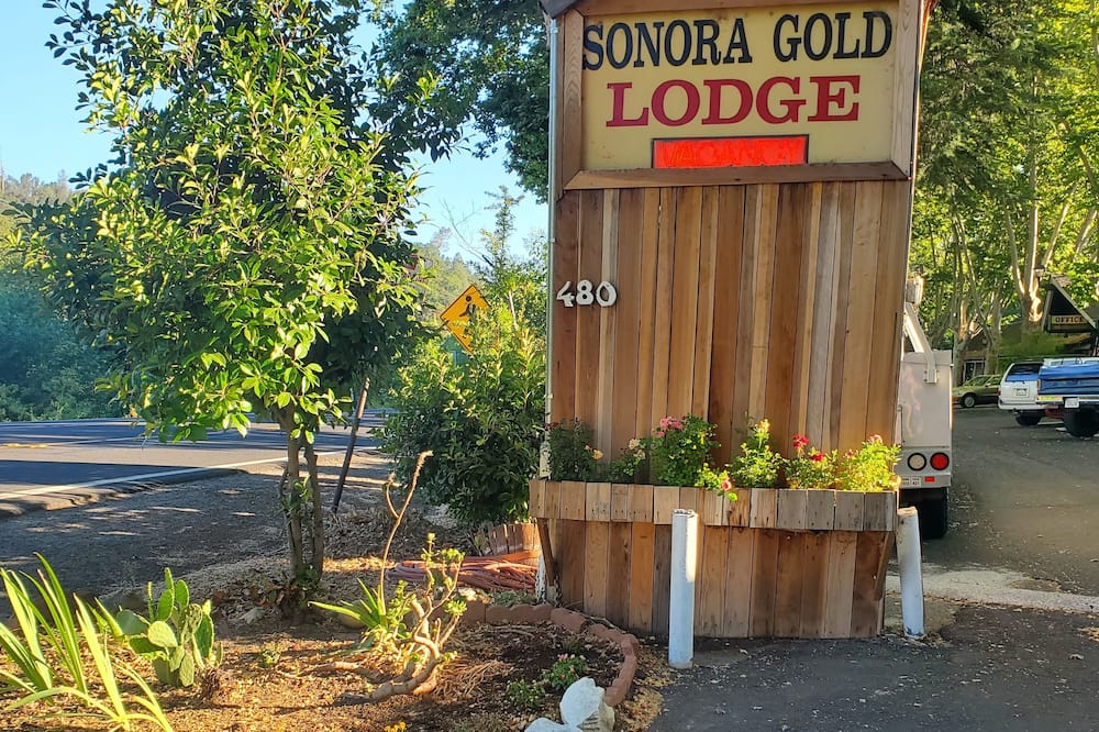 Sonora Gold Lodge