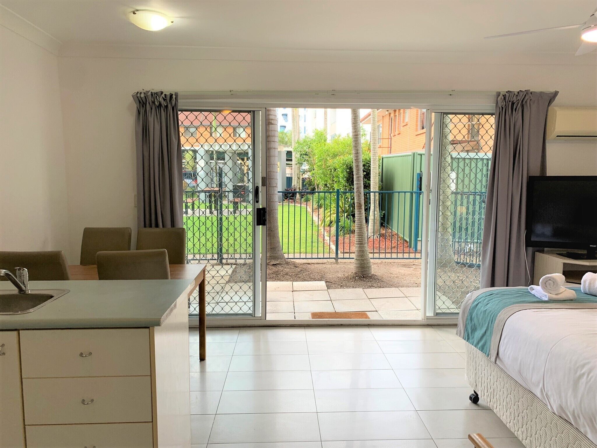 Apartment, 1 Bedroom, Kitchen, Ground Floor | Living area | Flat-screen TV