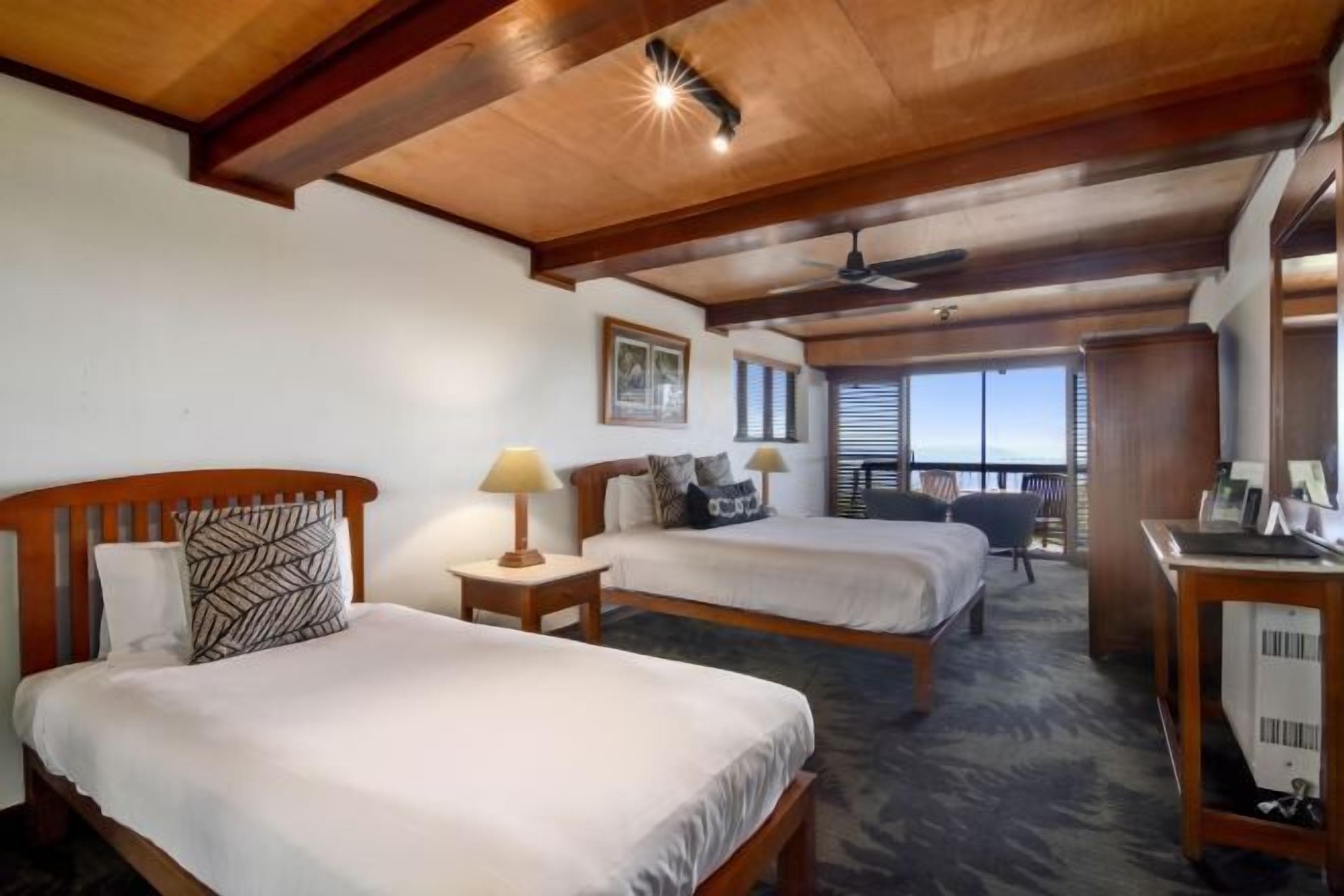 مكواة/لوح كي وواي فاي مجانًا وملاءات أسرّة