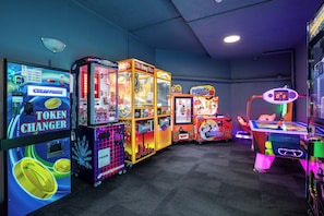 Games room - Turtle Beach Resort (Mermaid Beach)