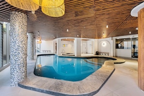 Indoor pool, outdoor pool, open 7:00 AM to 9:00 PM, pool umbrellas
