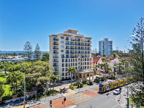 パラッツォ コロネイズ