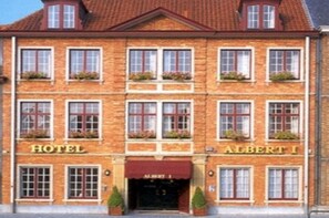 Front of property - Hotel Albert I (Bruges)