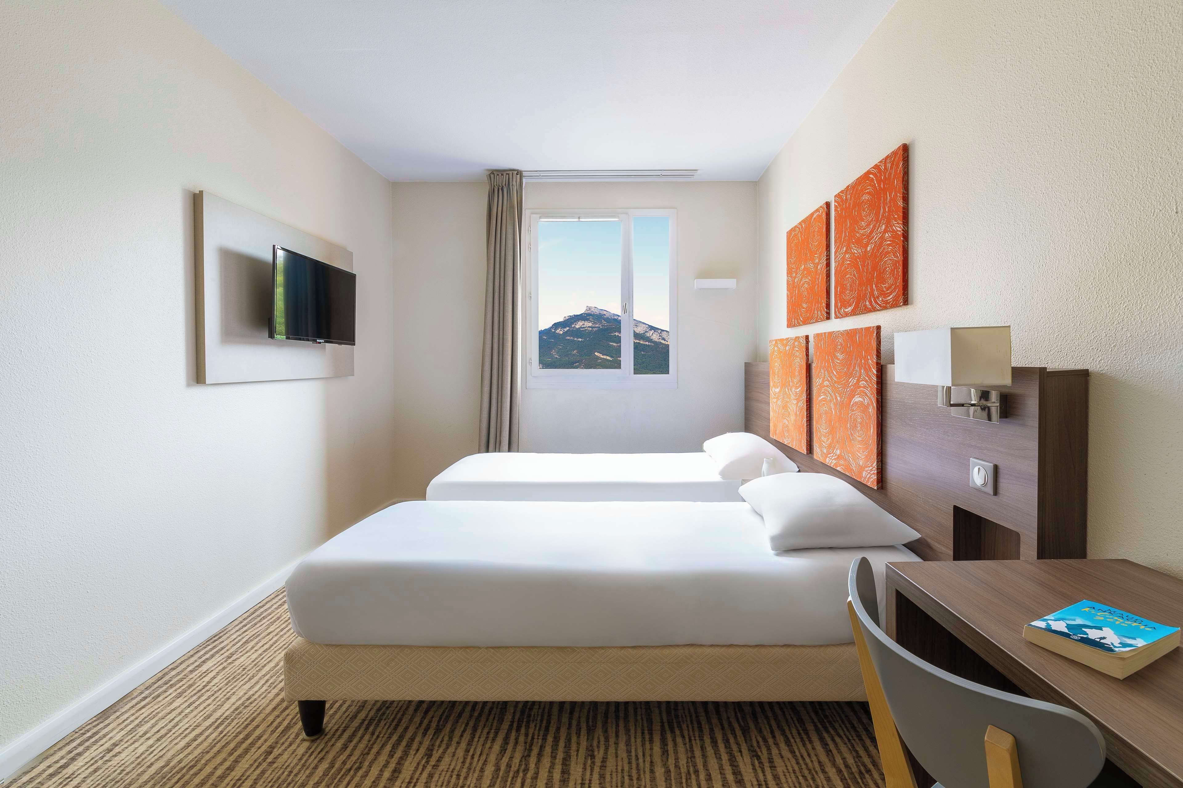 standard room, 2 single beds | premium bedding, blackout curtains, free cots/infant beds, free wifi