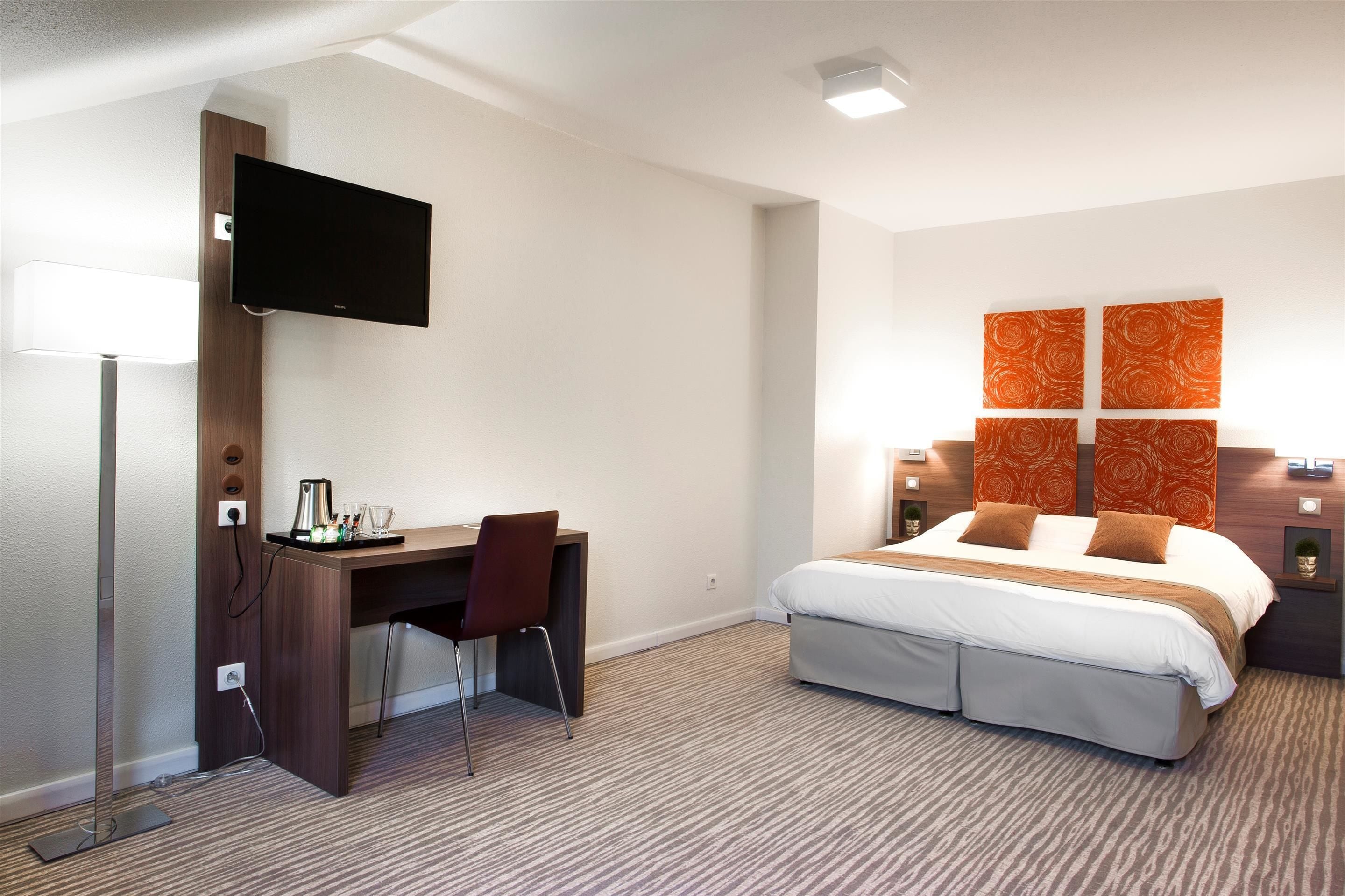 superior room, 1 double bed with sofa bed | premium bedding, blackout curtains, free cots/infant beds, free wifi