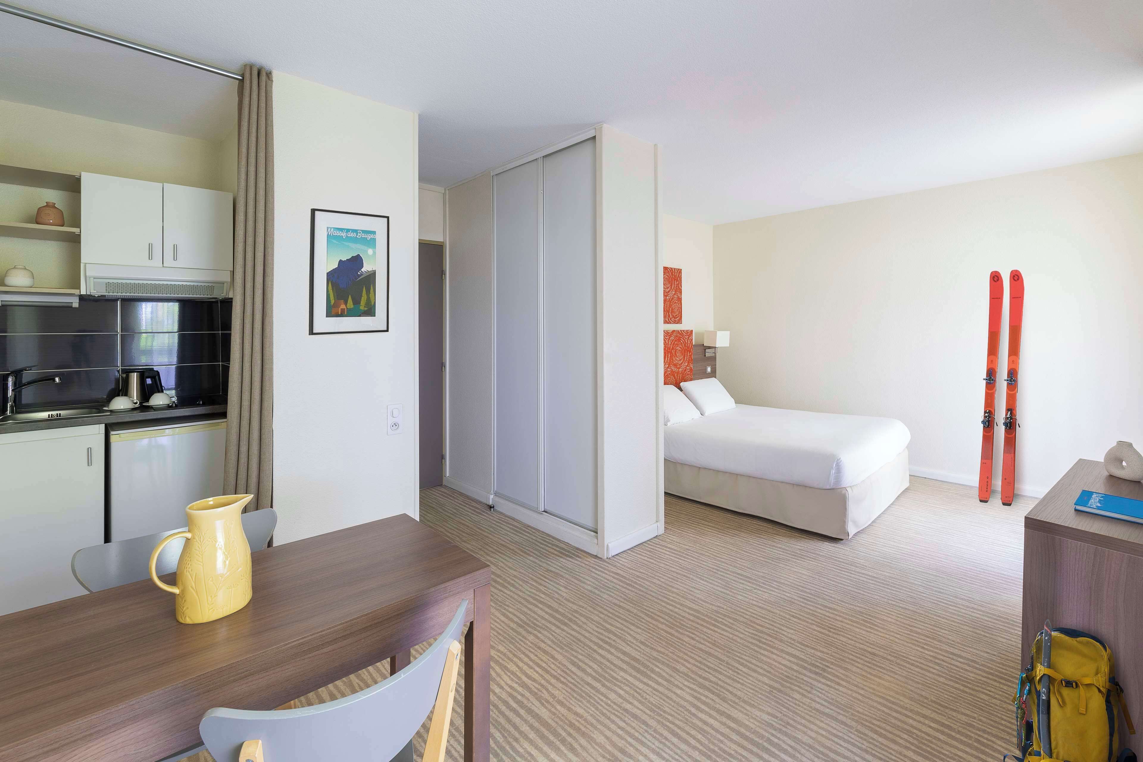 Superior-Zimmer, 1 Doppelbett | Hochwertige Bettwaren, Verdunkelungsvorhänge, kostenlose Babybetten