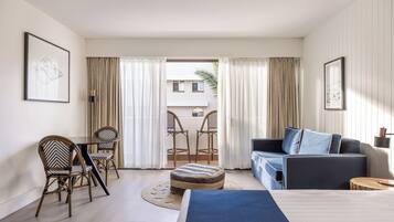 Minibar, in-room safe, laptop workspace, soundproofing