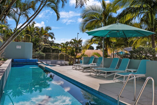 Exercise/lap pool