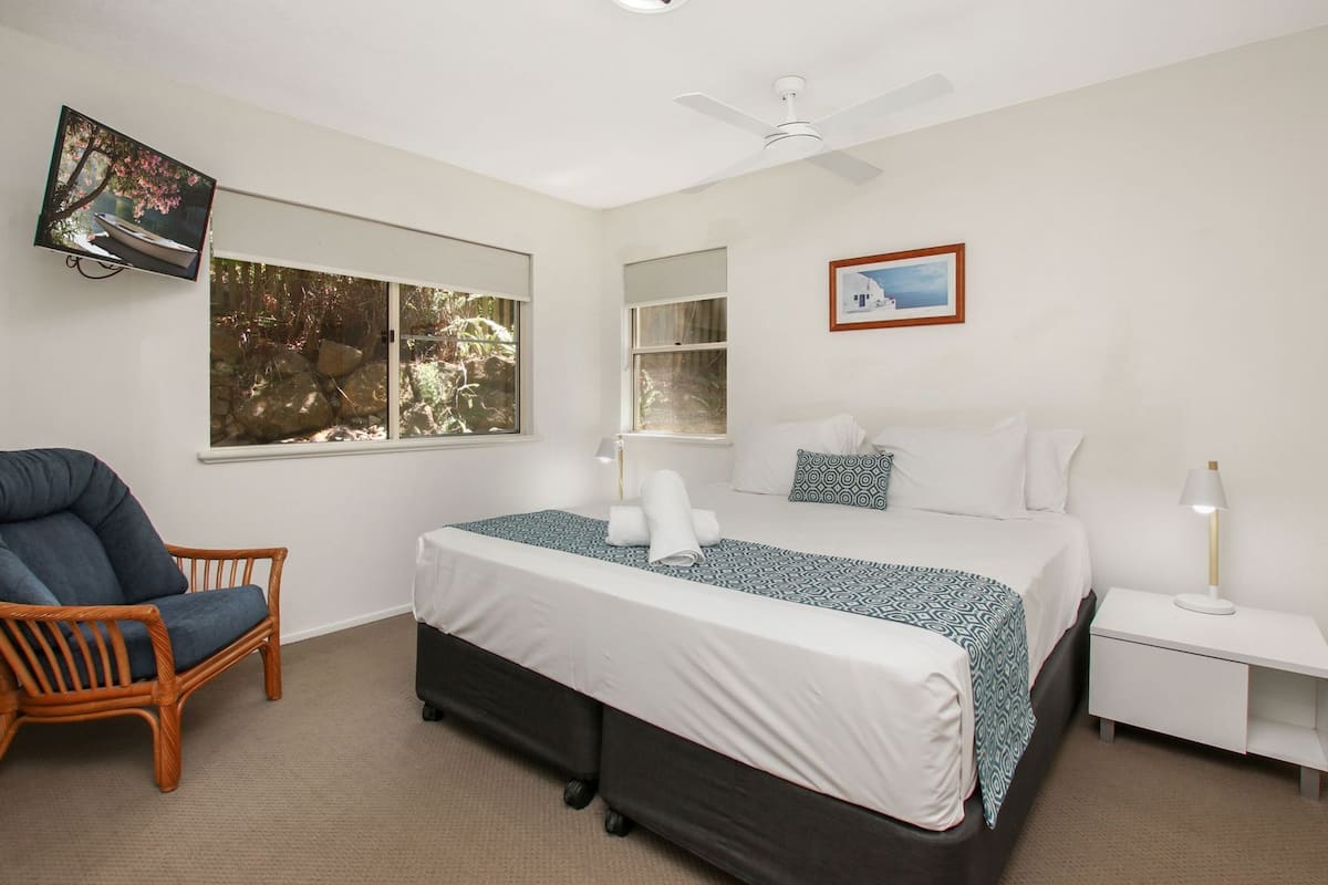 Pillowtop beds, individually decorated, individually furnished