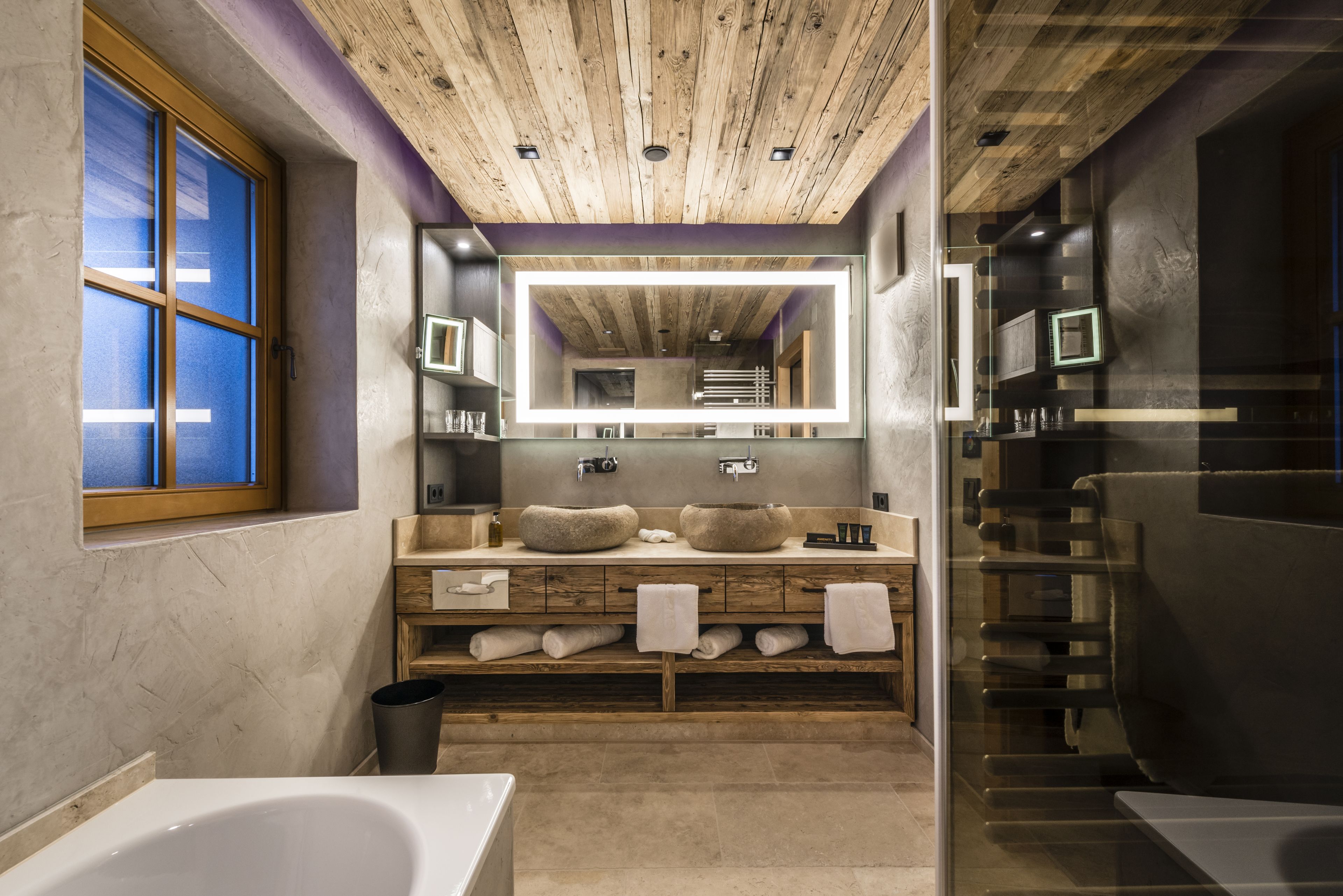 suite, balcony (samsara) | bathroom | free toiletries, hair dryer, bathrobes, slippers