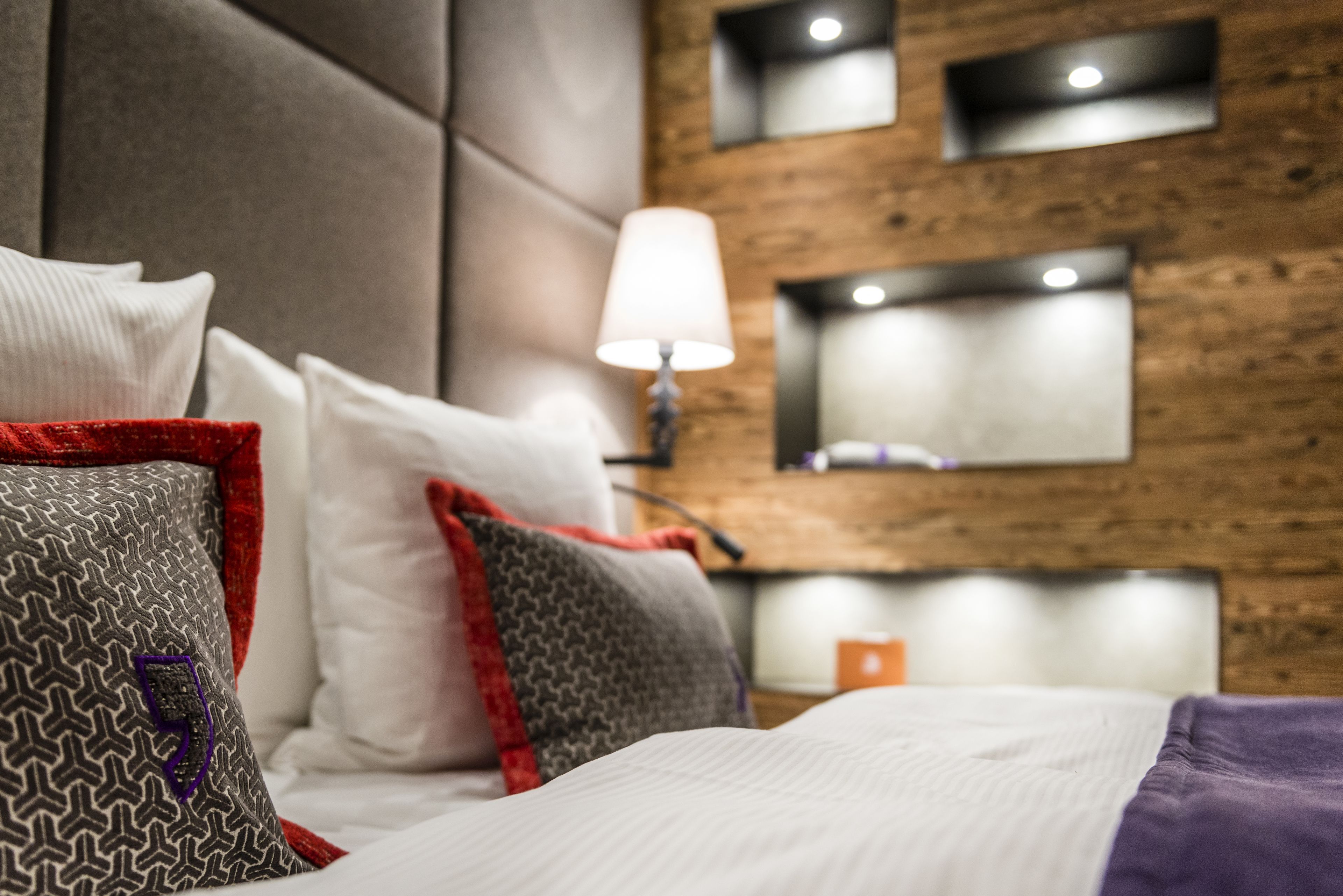 suite, balcony (samsara) | premium bedding, minibar, in-room safe, individually decorated