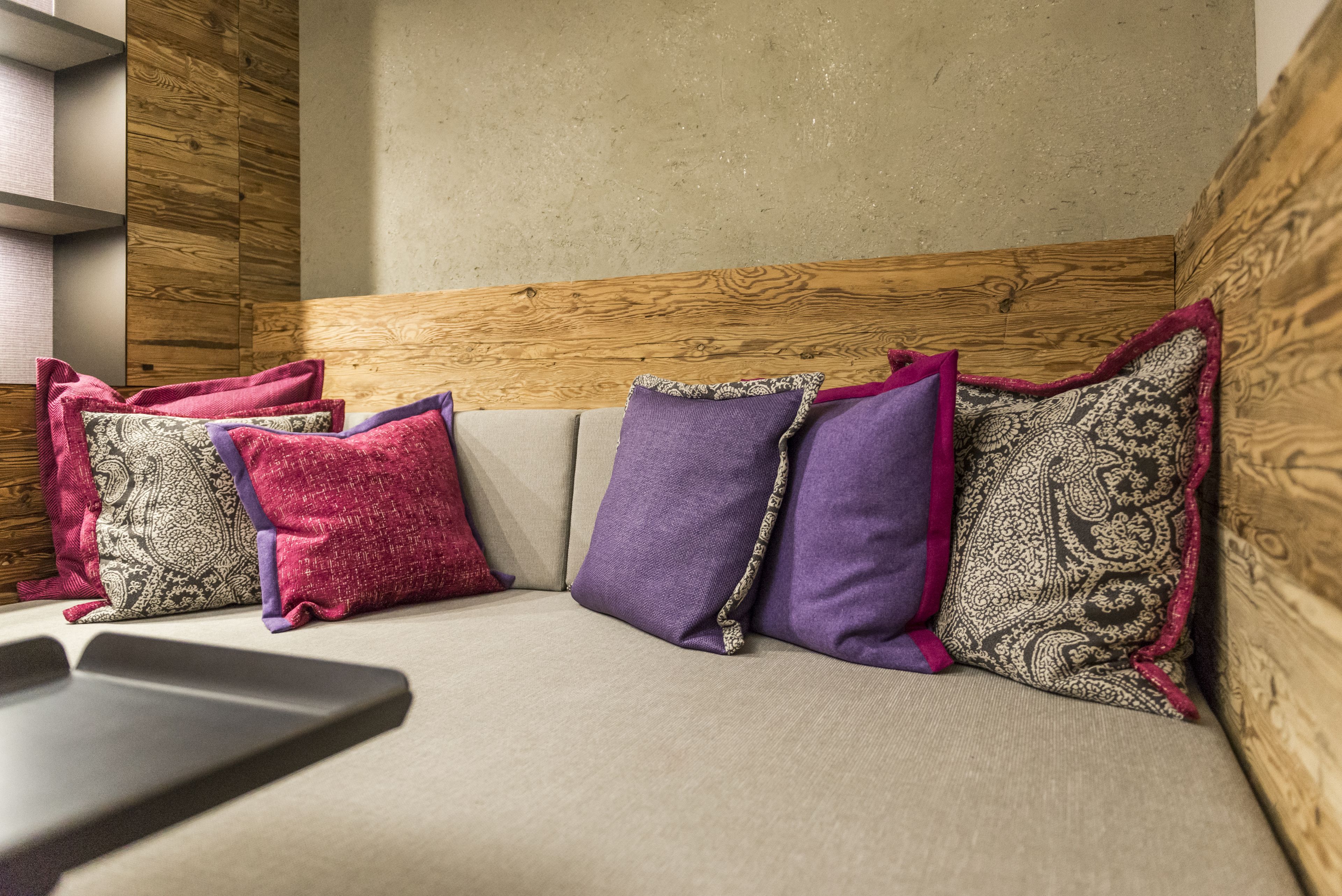 suite, balcony (samsara) | living room | led tv