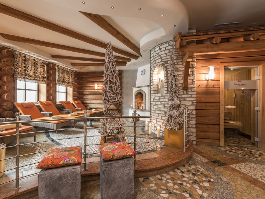 Body treatments, aromatherapy, body wraps, body scrubs, thalassotherapy