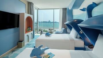 Family Suite, 2 Bedrooms (Bay Tower) | View from room