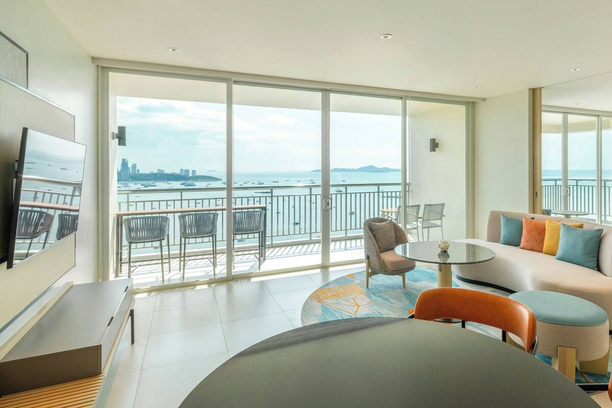 Suite, 1 Bedroom (Panoramic View, Bay Tower)