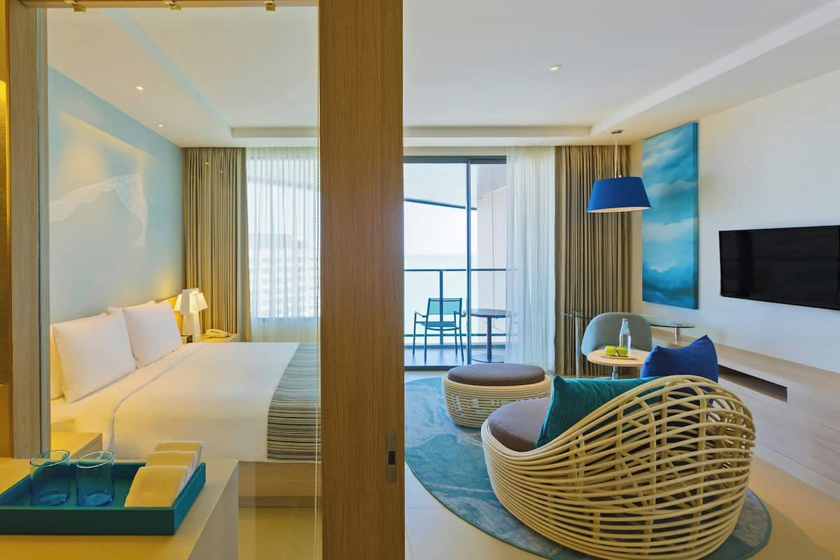 Standard Room, 1 King Bed, Club lounge access (Executive Tower)