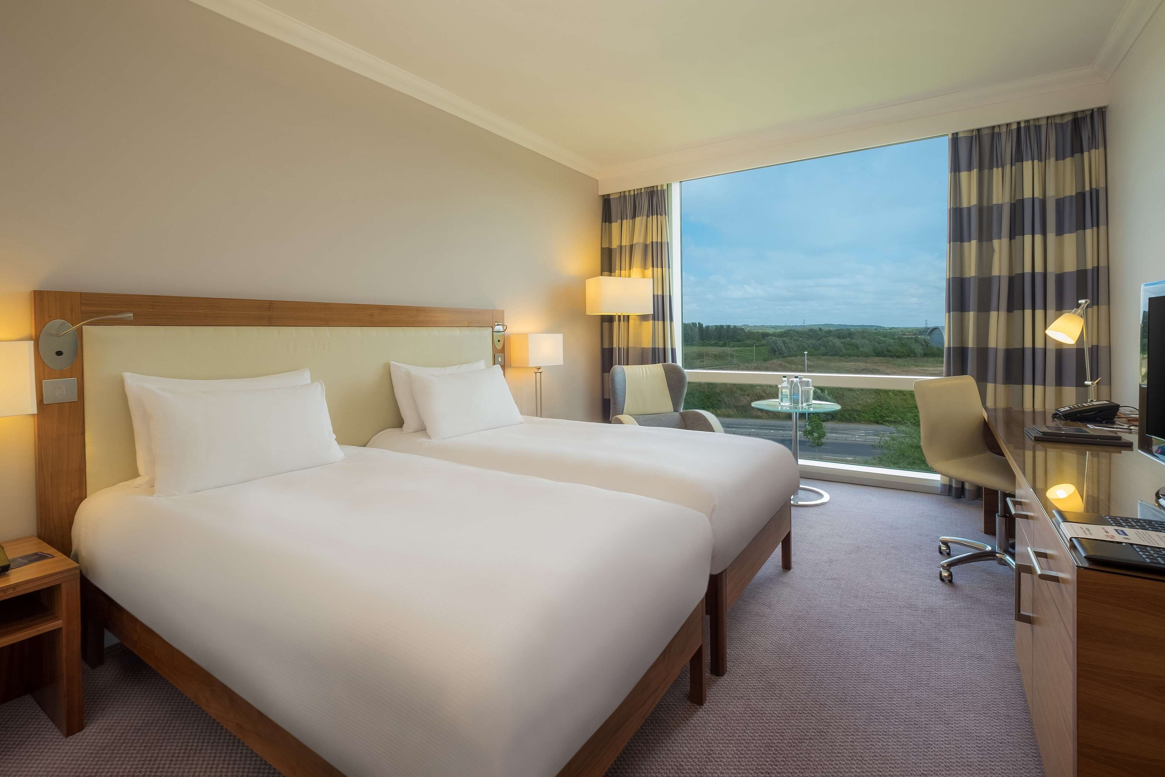 Foto - Hilton Reading