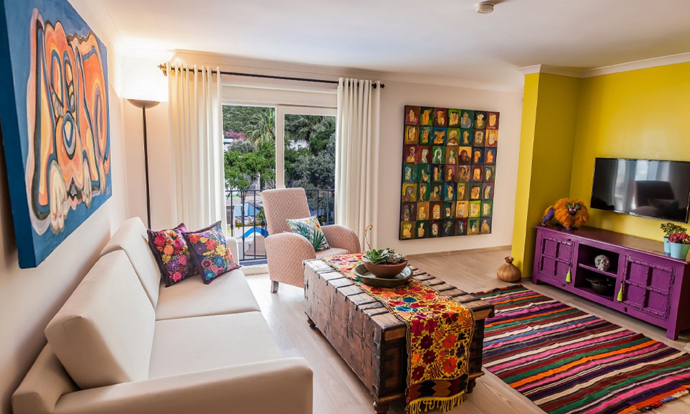 executive suite | premium bedding, minibar, in-room safe, blackout curtains