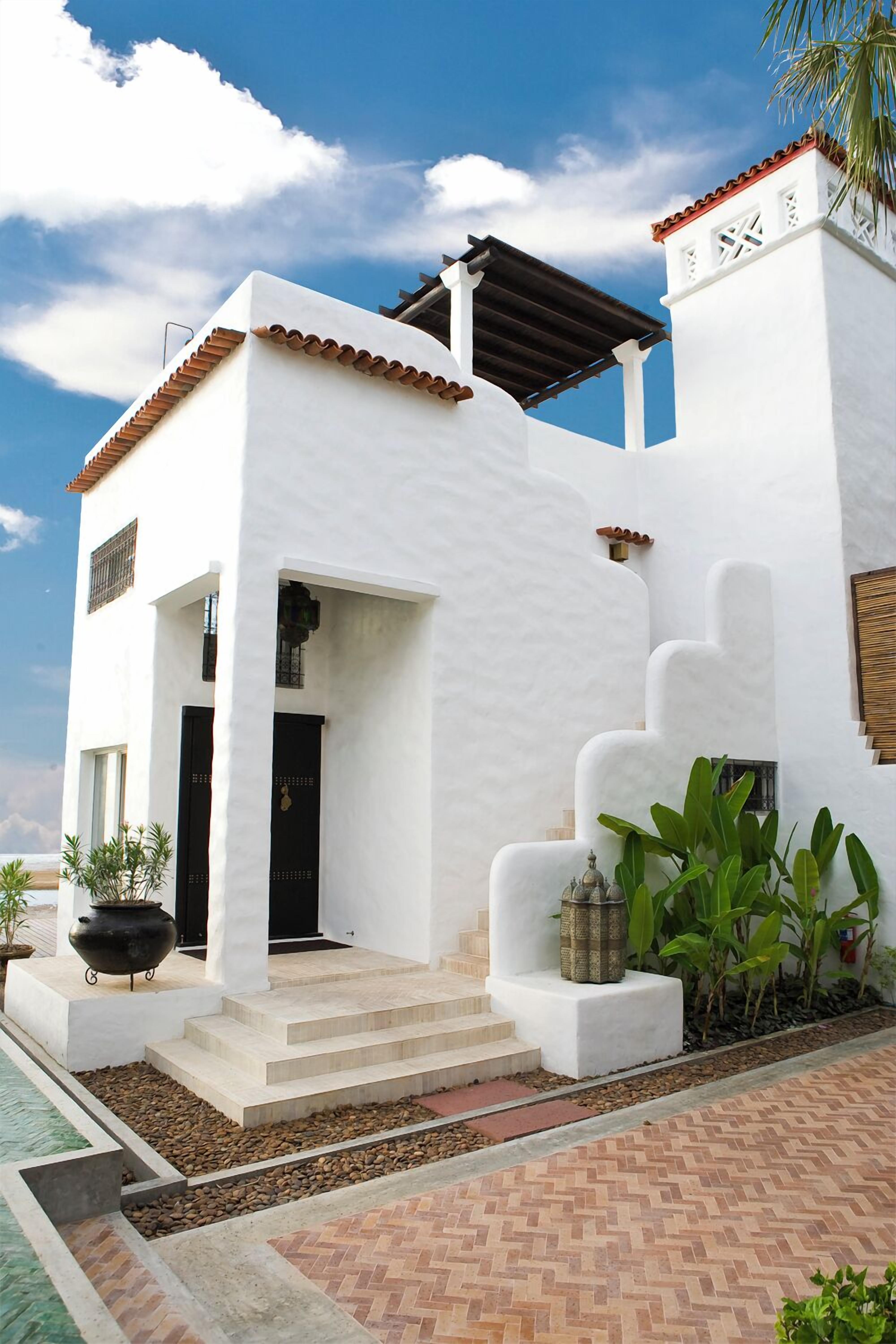 one bedroom morocccan beachfront villa | 1 bedroom, premium bedding, down duvets, select comfort beds