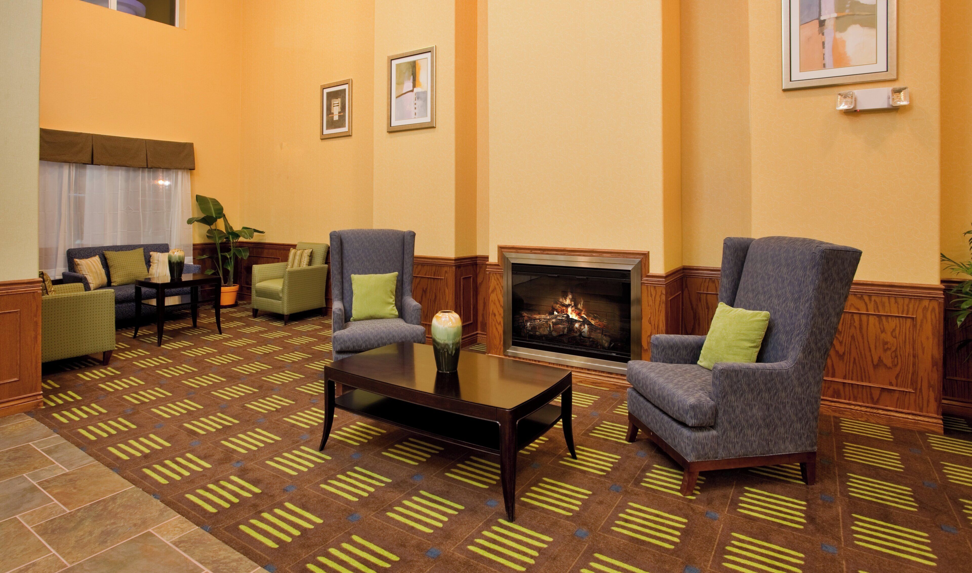 Lobby lounge