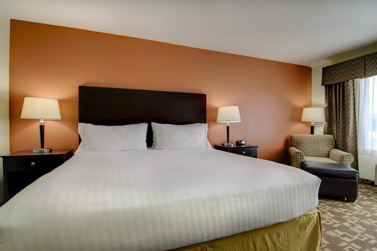 Premium bedding, pillow-top beds, in-room safe, desk