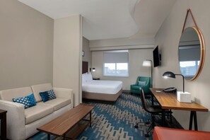 Studio, 1 King Bed with Sofa bed, Non Smoking