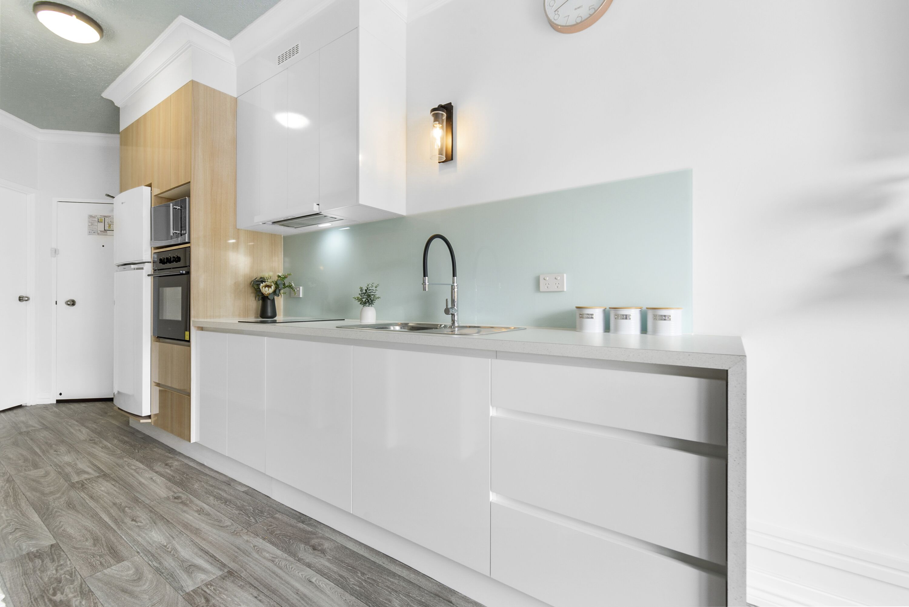 Deluxe Room | Private kitchen | Full-sized fridge, microwave, toaster, cleaning supplies