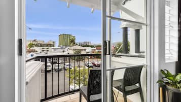 Standard Apartment, 1 Bedroom | Street view