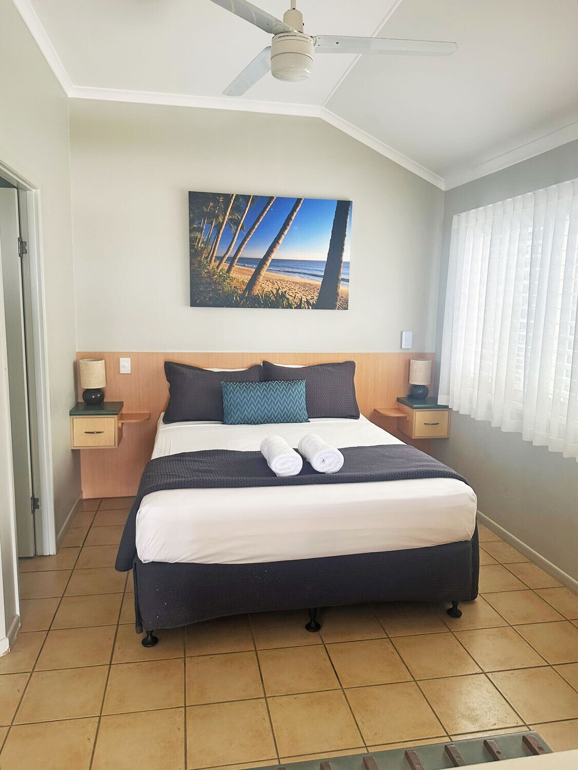 디럭스 스튜디오, 퀸사이즈침대 1개 및 소파베드, 바다 전망 | 유아용 침대, 침대 시트