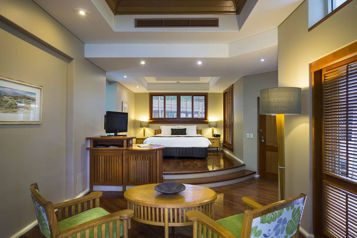 セーフティボックス (室内)、アイロン / アイロン台、WiFi (無料)、ベッドシーツ