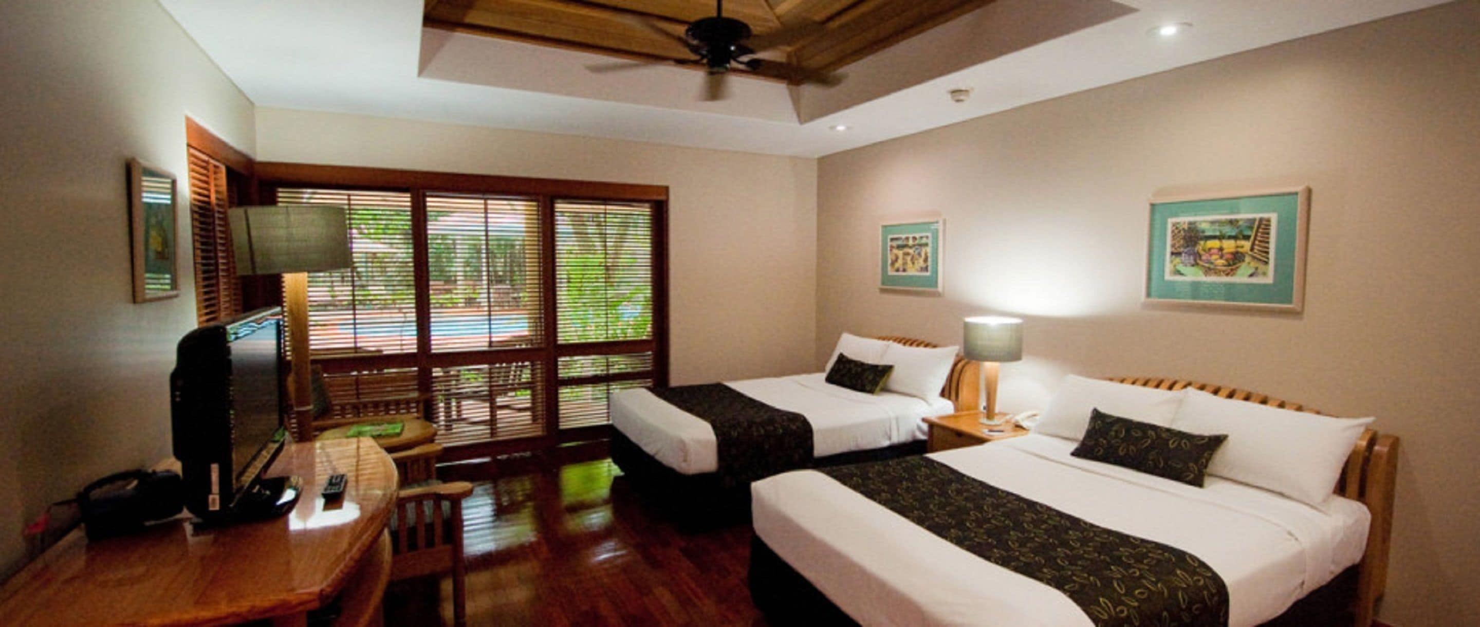 island suite twin room | view from room