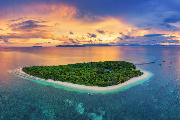 White sand, scuba diving, snorkelling, kayaking