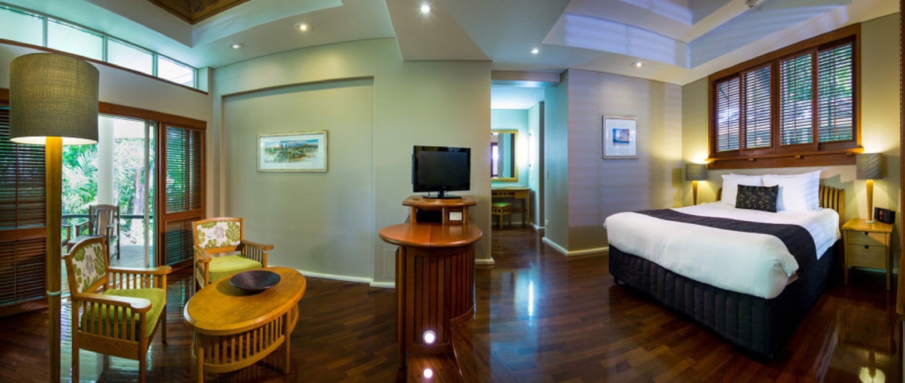 reef suite room | 1 bedroom, in-room safe, iron/ironing board, free wifi