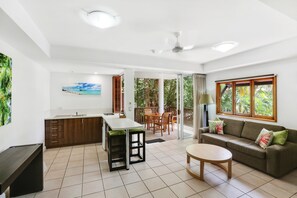 View from room - The Reef Retreat (Palm Cove)
