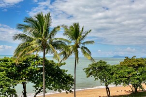 Vista para praia/oceano