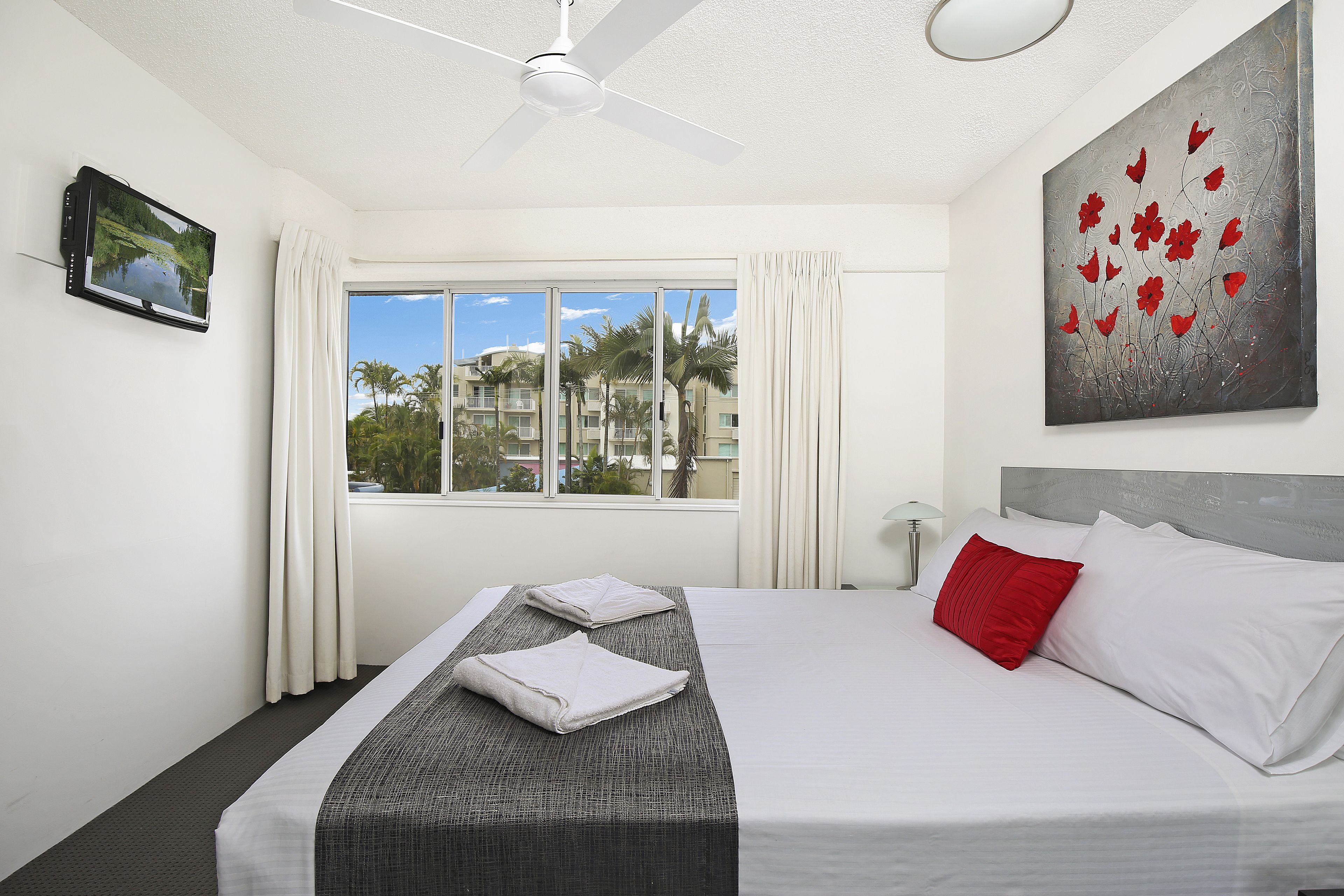 Beachside Mooloolaba — image 10