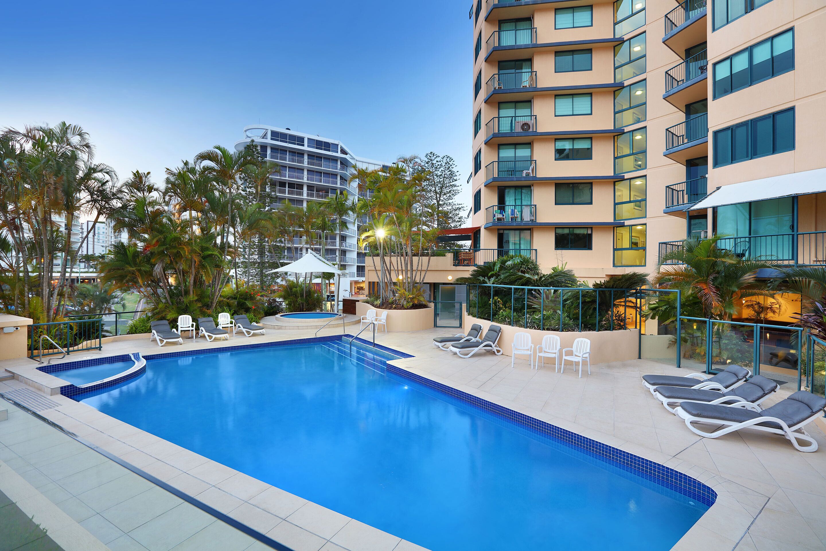 Peninsular Beachfront Resort — image 2