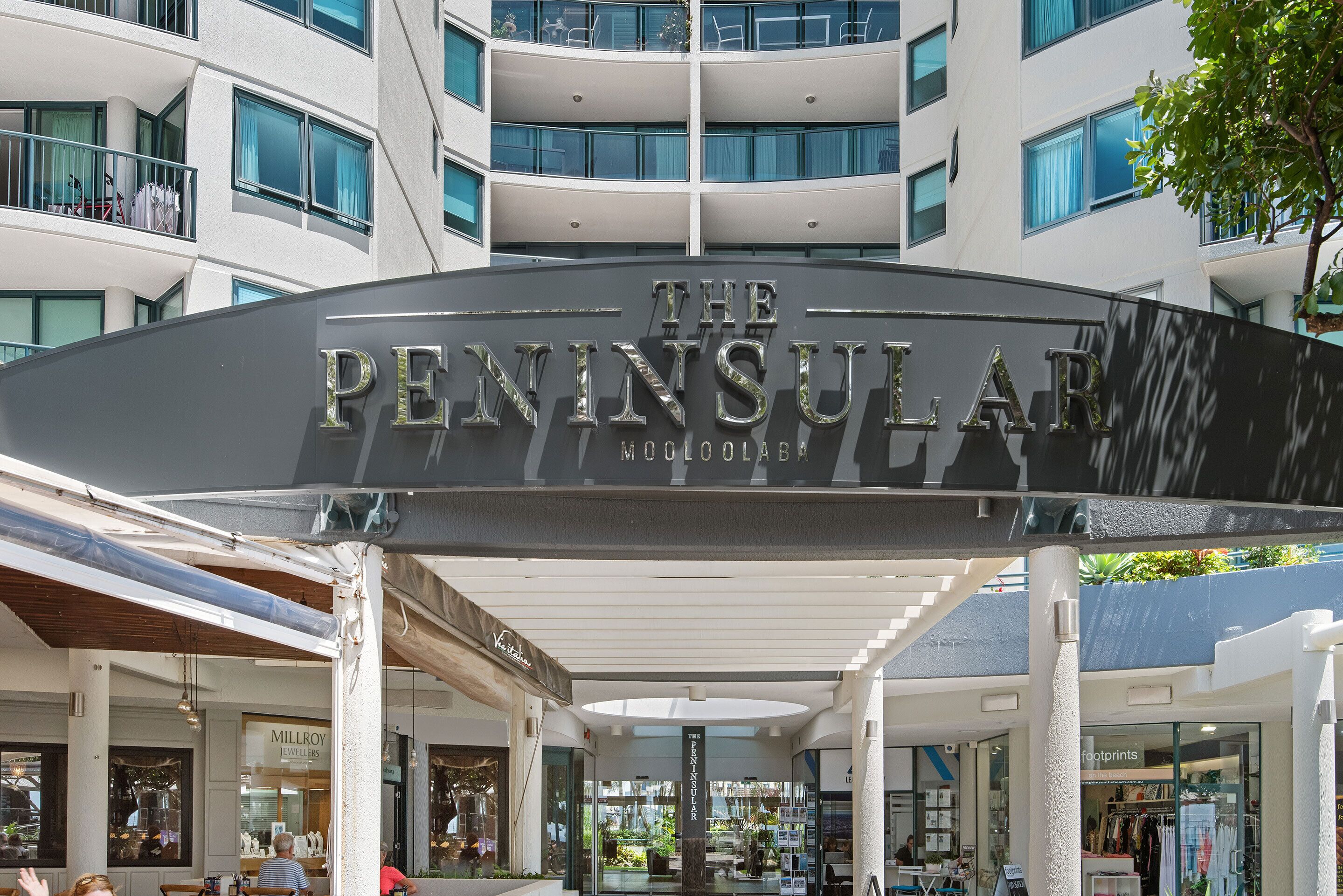 Peninsular Beachfront Resort — image 23