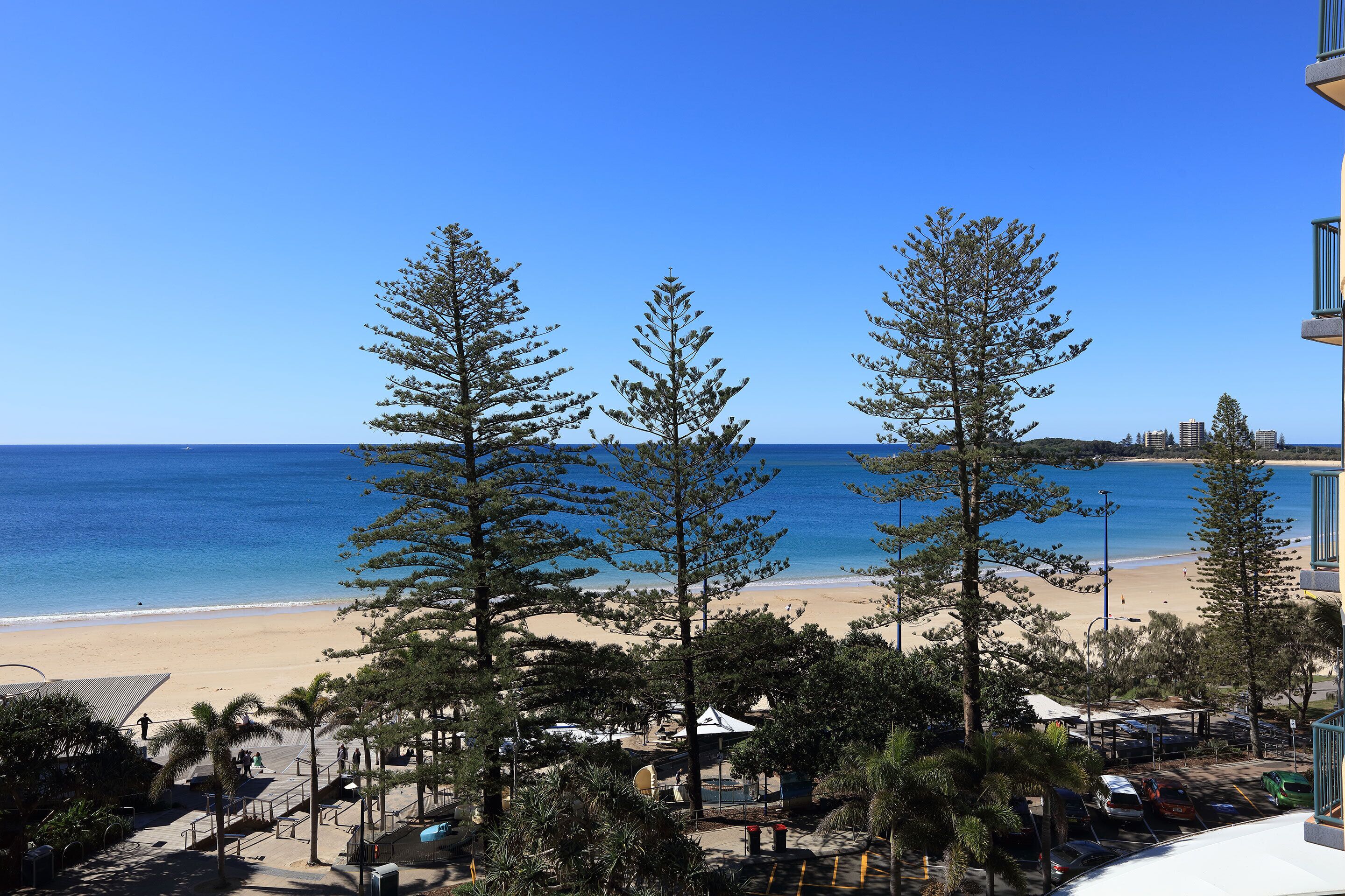 Peninsular Beachfront Resort — image 18