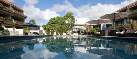 Outdoor pool, sun loungers