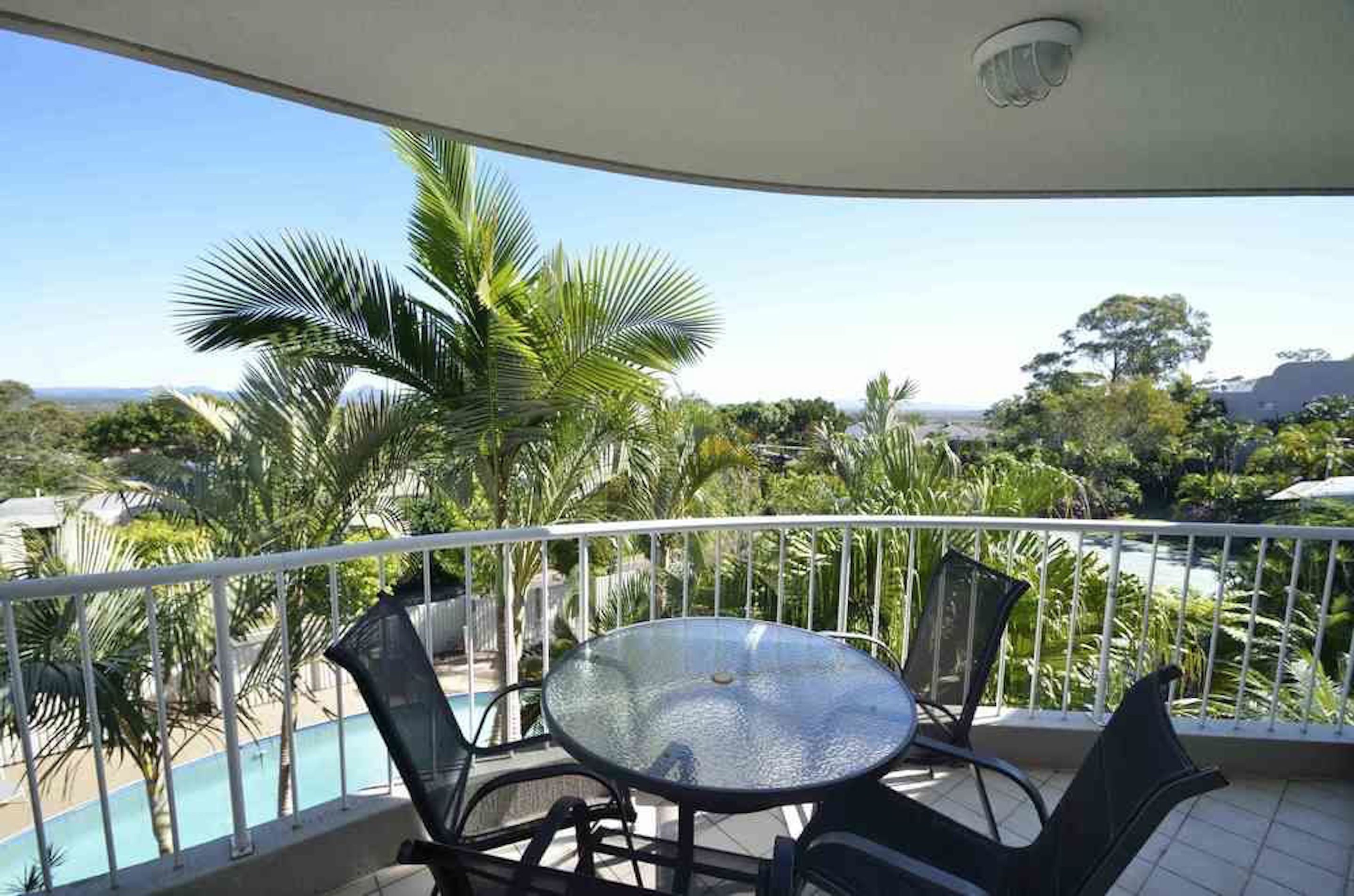 Noosa Hill Resort — image 3