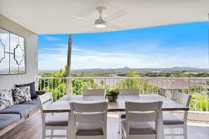 Terrace/patio - Noosa Hill Resort (Noosa Heads)