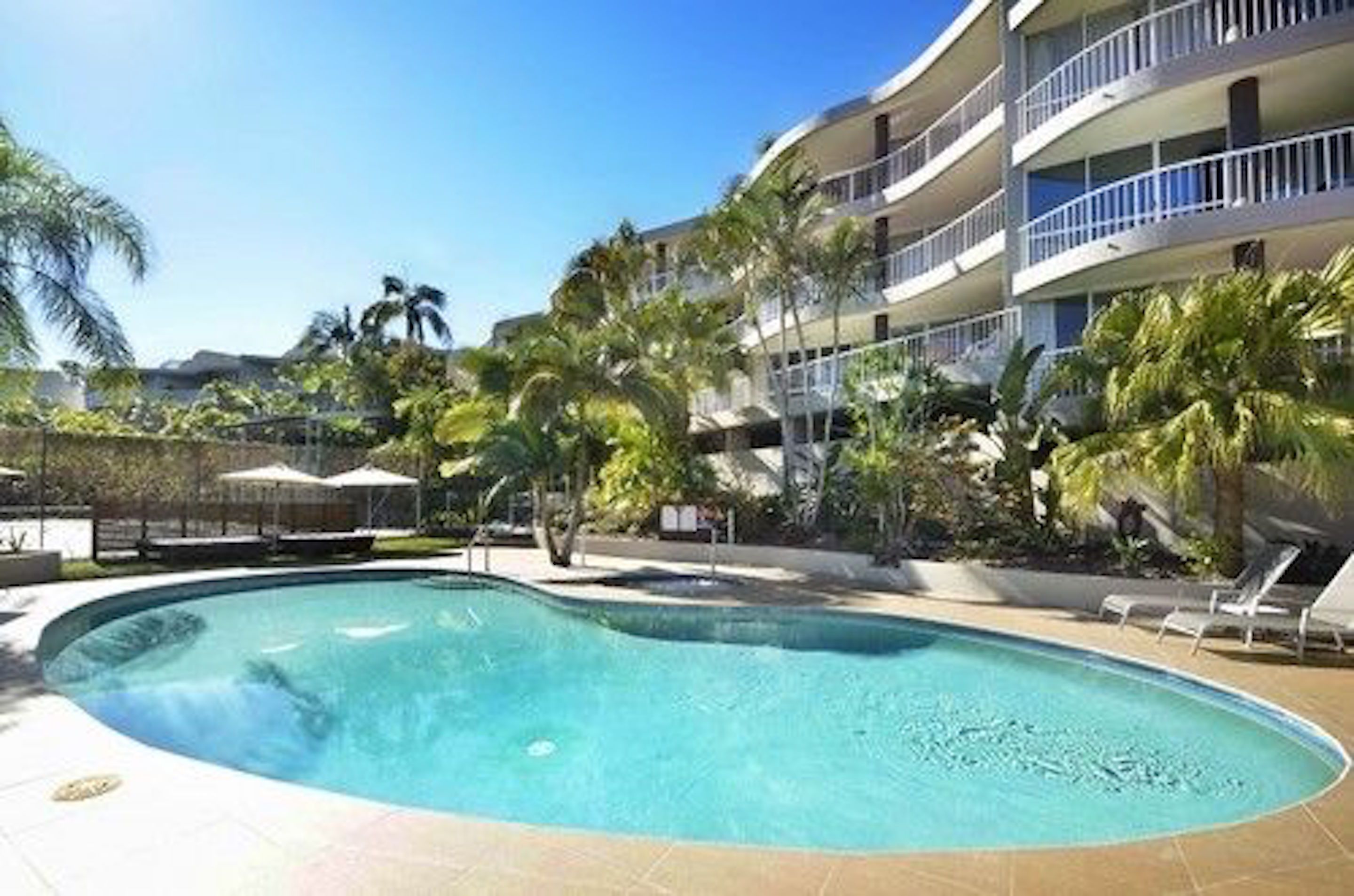 Noosa Hill Resort — image 2