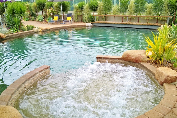 Outdoor pool, pool loungers